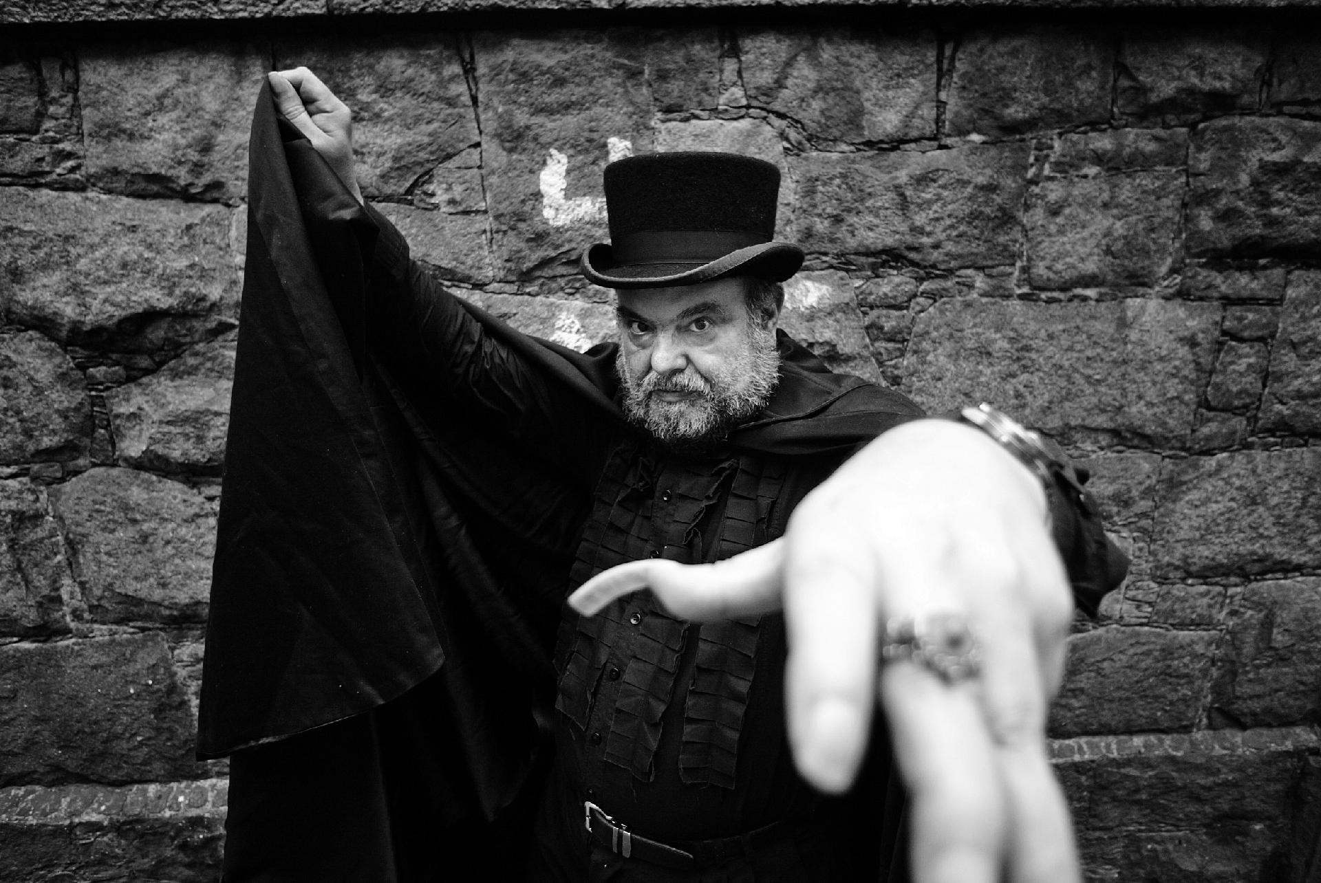 O cineasta José Mojica Marins, o Zé do Caixão - FOLHA DE S.PAULO