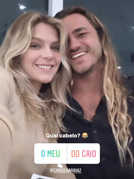 Isabella Santoni fez enquete com Caio Vaz em celebração ao namoro do casal - Reprodução/Instagram/@isabellasantoni