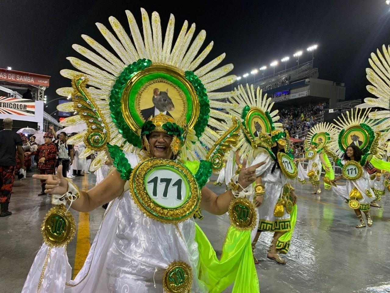 Desfile da Independente Tricolor, segunda colocada no Grupo de Acesso I - Bruno Laurato/Colaboração para o UOL