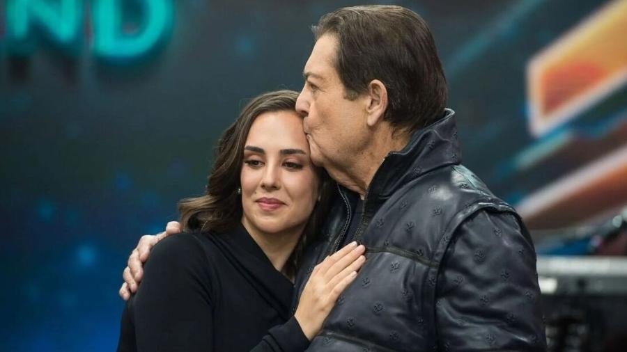 Lara Silva, filha de Faustão, atualiza estado de saúde do pai