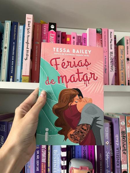 Férias de Matar, Tessa Bailey (Intrínseca) Férias de Matar, Tessa Bailey (Intrínseca)