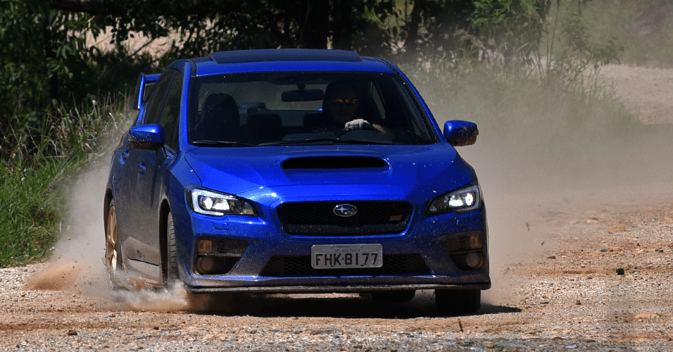 Subaru Impreza WRX STi - Murilo Góes/UOL