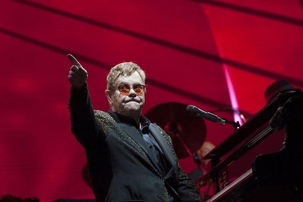 Encerrando a noite, Elton John entrega sua coleção de clássicos em São Paulo - Reinaldo Canato/UOL