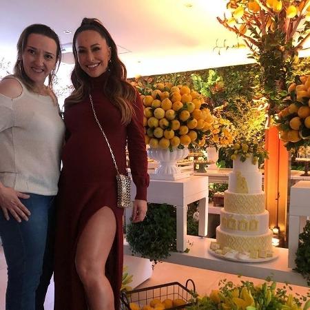 A cake designer Luciana Machado mostra detalhes da decoração do chá de bebê de Sabrina Sato e Duda Nagle - Reprodução/Instagram - Reprodução/Instagram