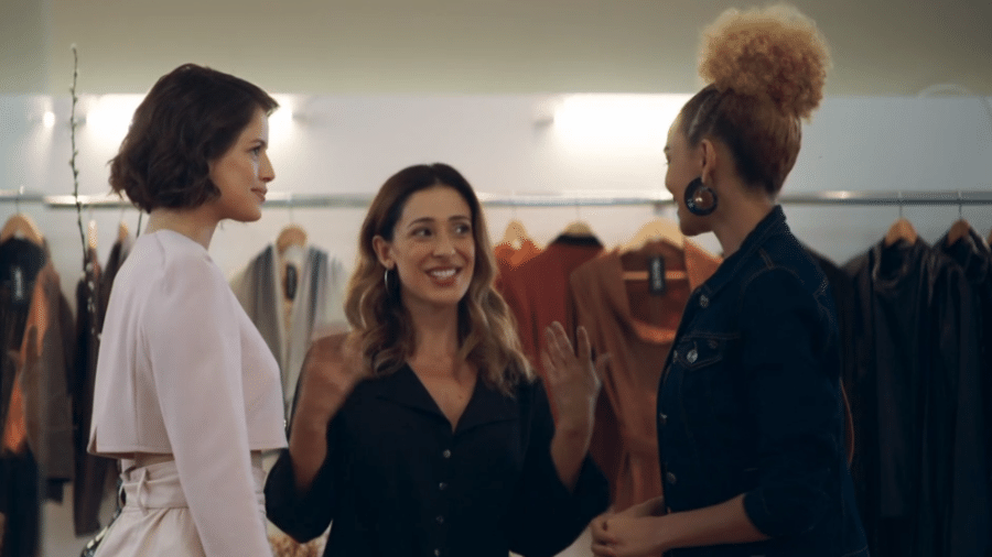 Josiane vira vendedora em A Dona do Pedaço - Reprodução/TV Globo