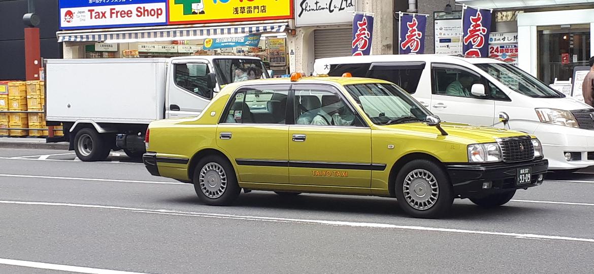Toyota Crown é modelo mais tradicional de táxi nas ruas japonesas - Vitor Matsubara/UOL