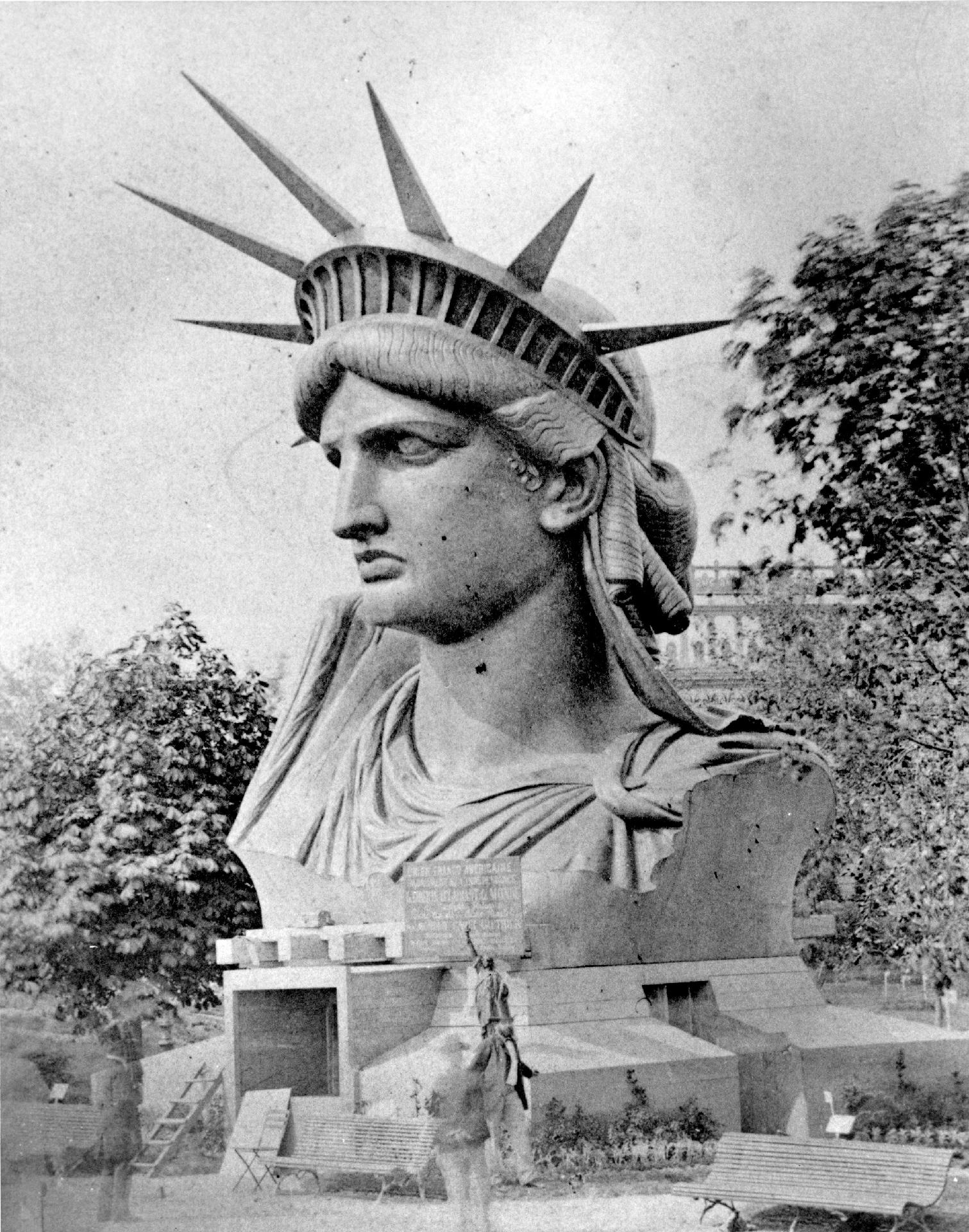 Estatua Da Liberdade Em Nova York Preto E Branco