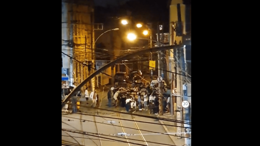 Músicos fizeram cortejo em Santa Teresa (RJ) - Reprodução / Instagram