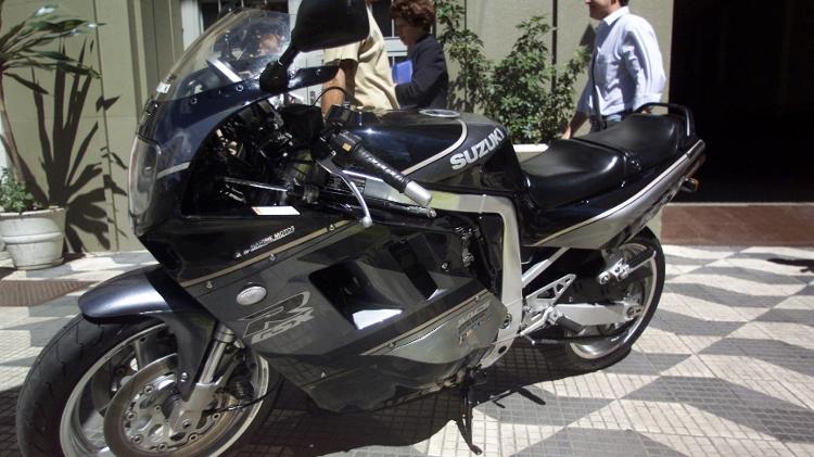 Compra de moto Suzuki da alta cilindrada por Cristian Cravinhos logo após mortes levantou suspeitas da polícia