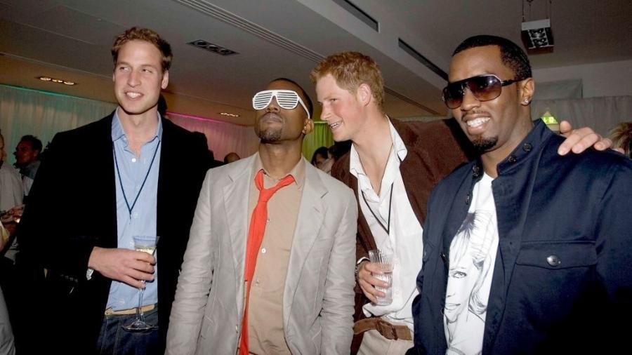 William e Harry com Diddy e Kanye West nos bastidores do evento Concert for Diana, em 2007