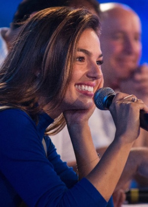 Isis Valverde na bancada do "Saltibum" - Mauricio Fidalgo/Divulgação/TV Globo - Mauricio Fidalgo/Divulgação/TV Globo