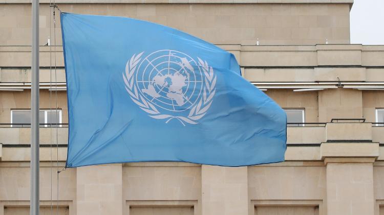 Bandeira das Nações Unidas, entidade responsável por elaborar a Declaração Universal dos Direitos Humanos, em 1948 - Denis Balibouse/Reuters - Denis Balibouse/Reuters