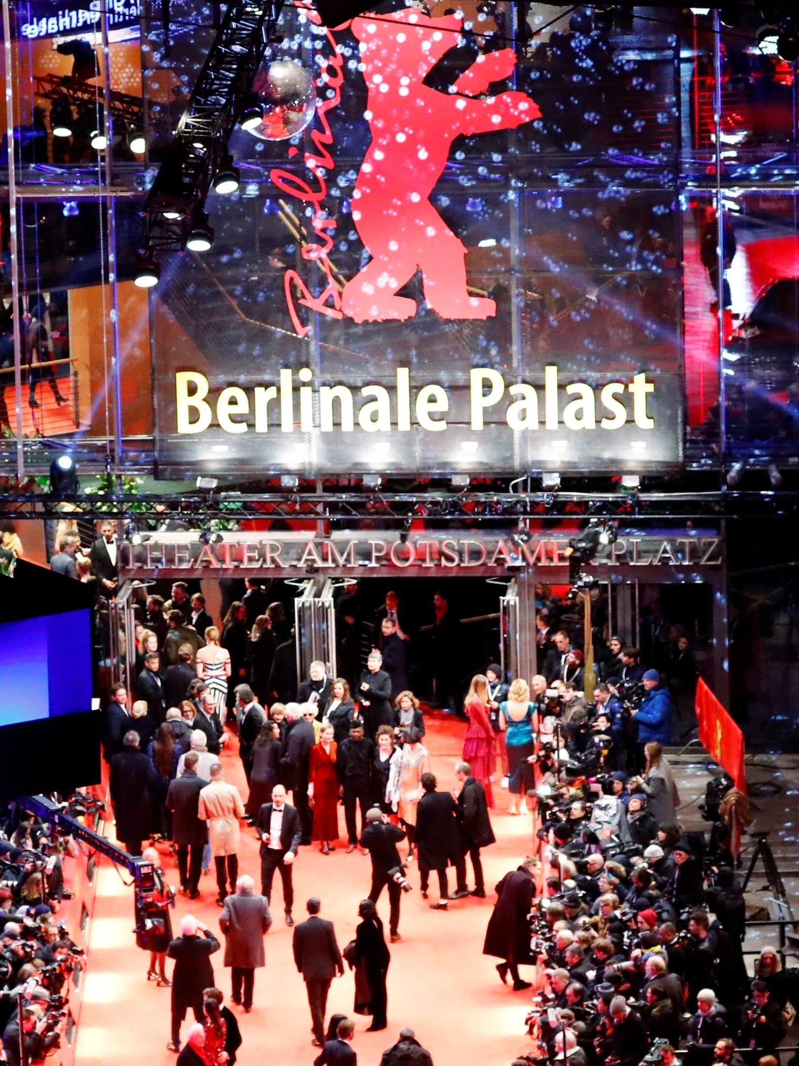 Berlinale: Festival de cinema de Berlim extingue premiações com distinção de  gênero