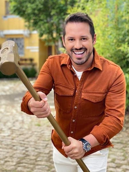 Dony de Nuccio vai apresentar o programa "Te Devo Essa Brasil", que estreia sábado no SBT - Reprodução/Instagram