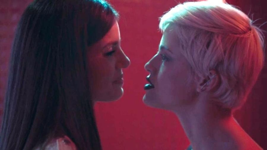 Giovanna e Angel protagonizam cena de sexo em "Verdades Secretas II" - Reprodução/Globoplay