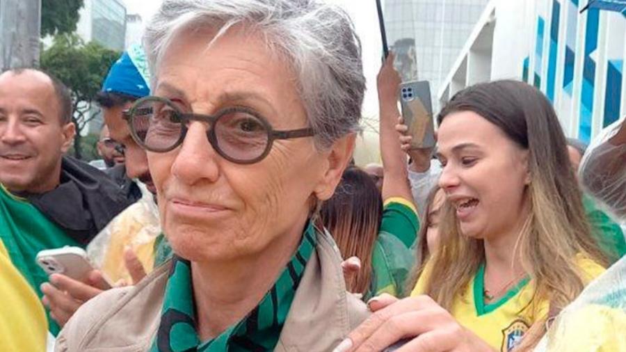 Cássia Kis participa de manifestação no Rio de Janeiro - Reprodução/Twitter 