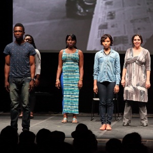 O elenco da peça "Cidade Vodu", que estreia oficialmente em março de 2016 na MitSP (Mostra Internacional de Teatro de São Paulo) - Ivson Miranda