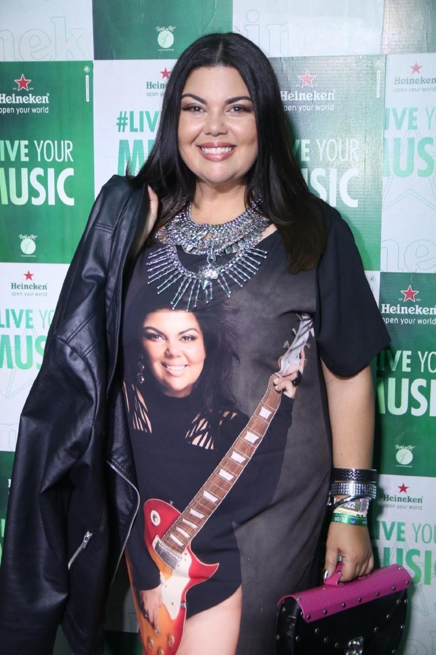Fabiana Karla ousa no visual e vai ao Rock in Rio 2017 vestindo figurino com sua versão "roqueira" - Daniel Pinheiro/AgNews