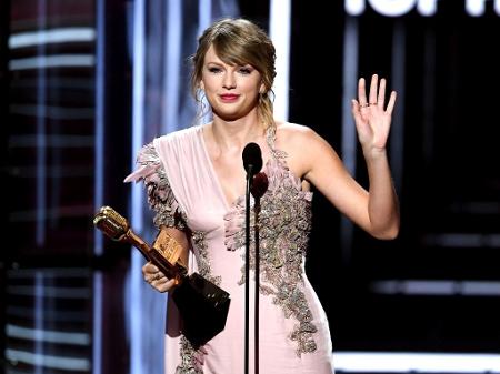 Taylor Swift - Kevin Winter/Getty Images