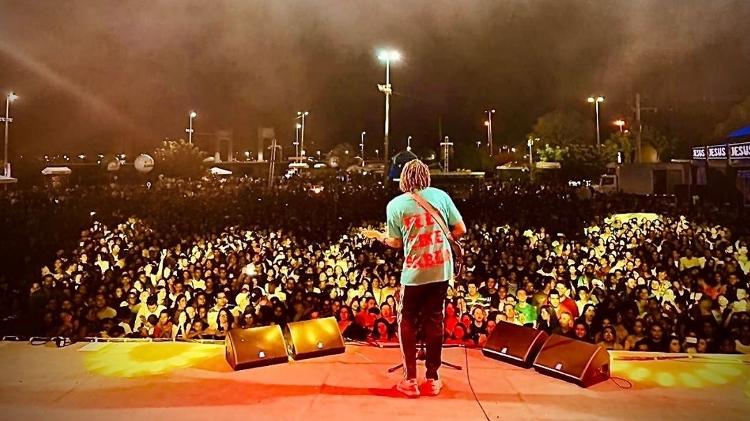 Show da banda Preto no Branco - Reprodução - Reprodução