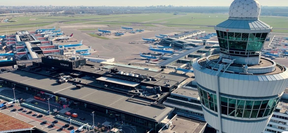 Aviões da KLM parados no aeroporto de Amsterdã - Divulgação