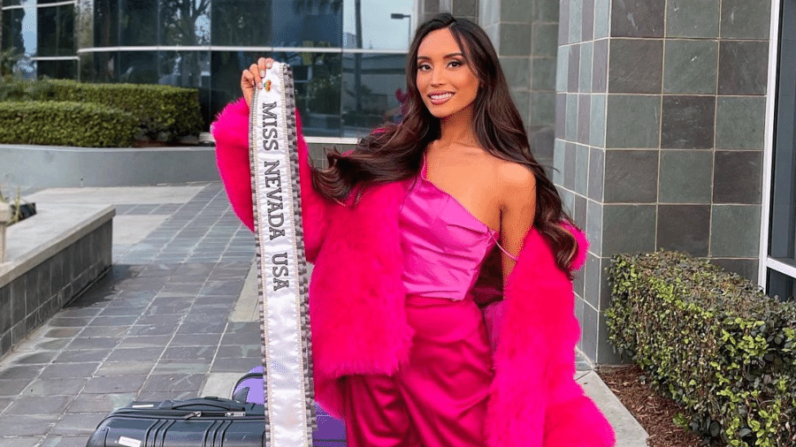 A estilista Kataluna Enriquez, primeira mulher trans a concorrer a Miss EUA - Instagram/Reprodução