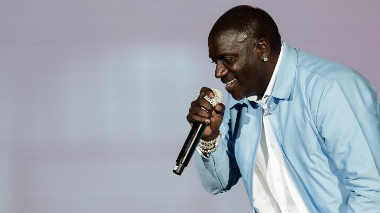 22.set.2024 - Akon se apresenta no palco Mundo na última noite de Rock in Rio