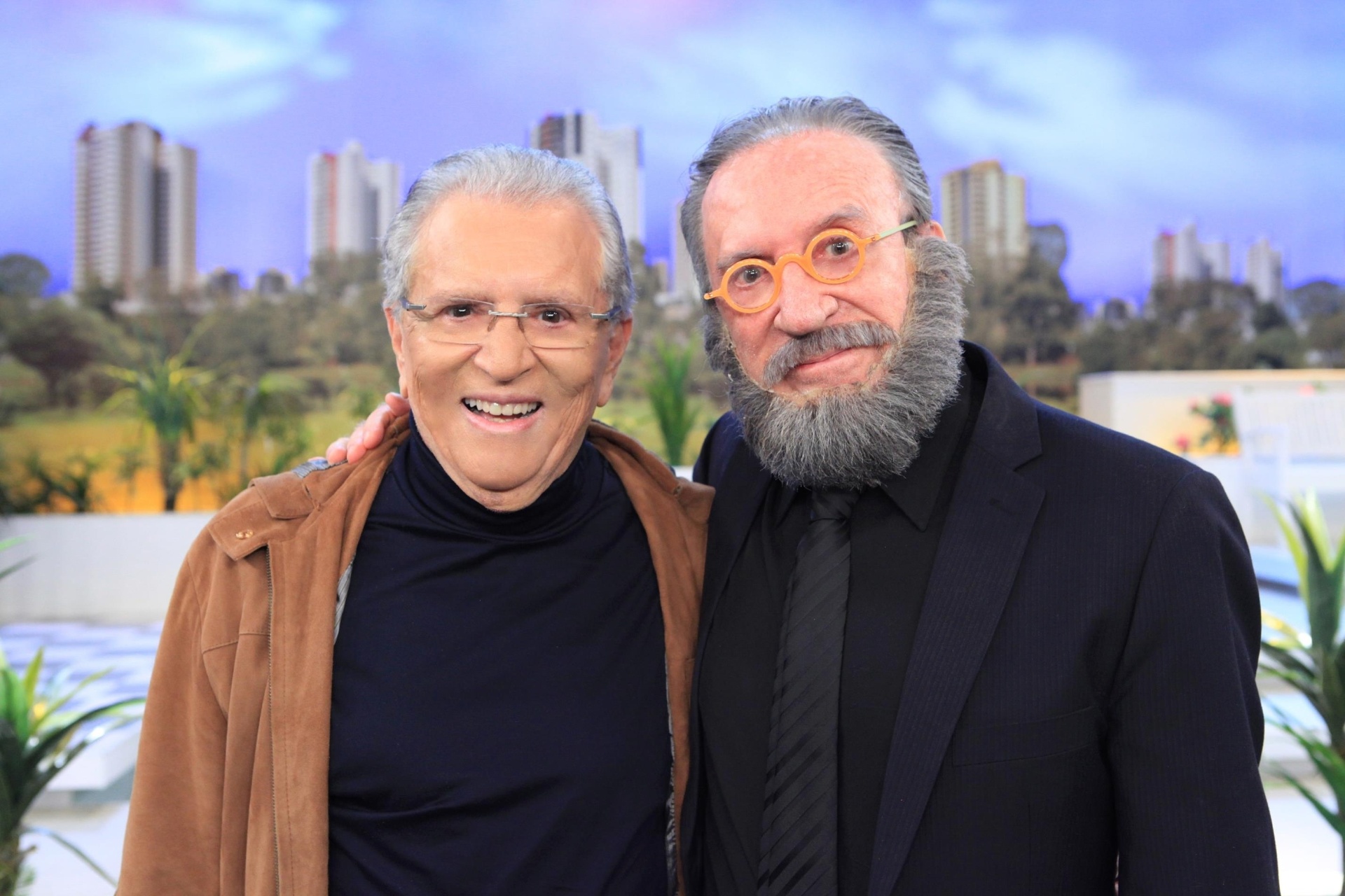 Moacyr Franco faz 80 anos nesta quarta-feira (5). O ator ganhou uma festa surpresa de Carlos Alberto de Nóbrega durante a gravação de "A Praça É Nossa" e a comemoração irá ao ar na quinta, no SBT - Leonardo Nones/SBT