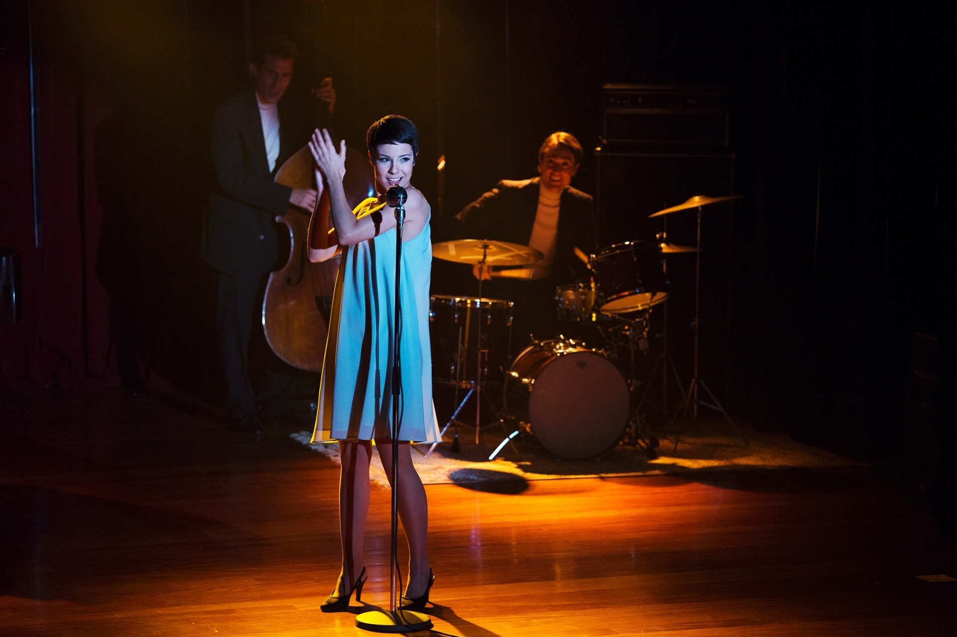 Andréia Horta em cena de "Elis", cinebiografia dirigida por Hugo Prata - Divulgação