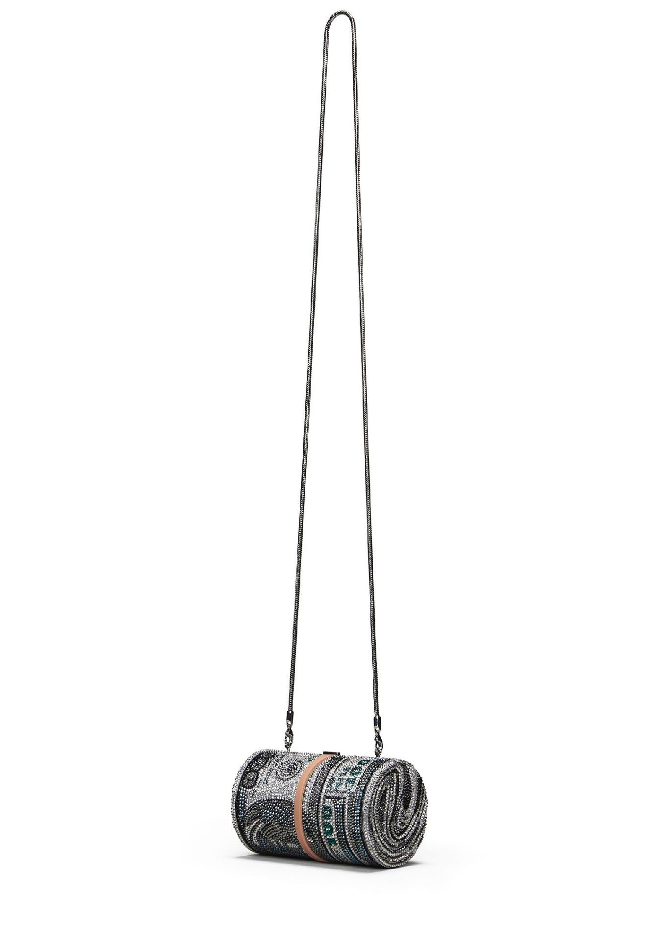 Beyoncé usa bolsa de R$ 16 mil e vestido feito sob medida em festa do Tidal - Divulgação