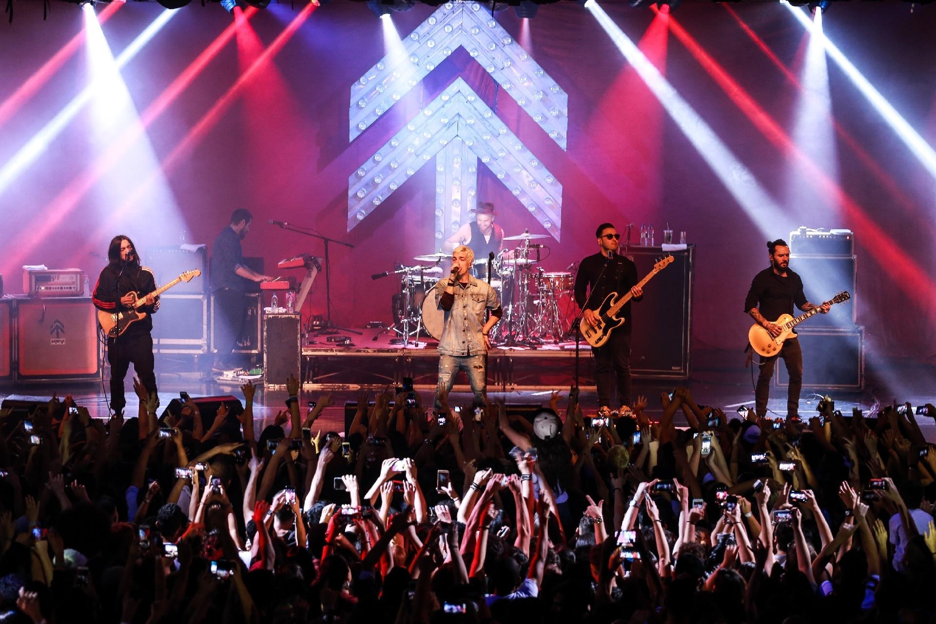 NX Zero se apresenta em SP - Osmar Portilho/UOL