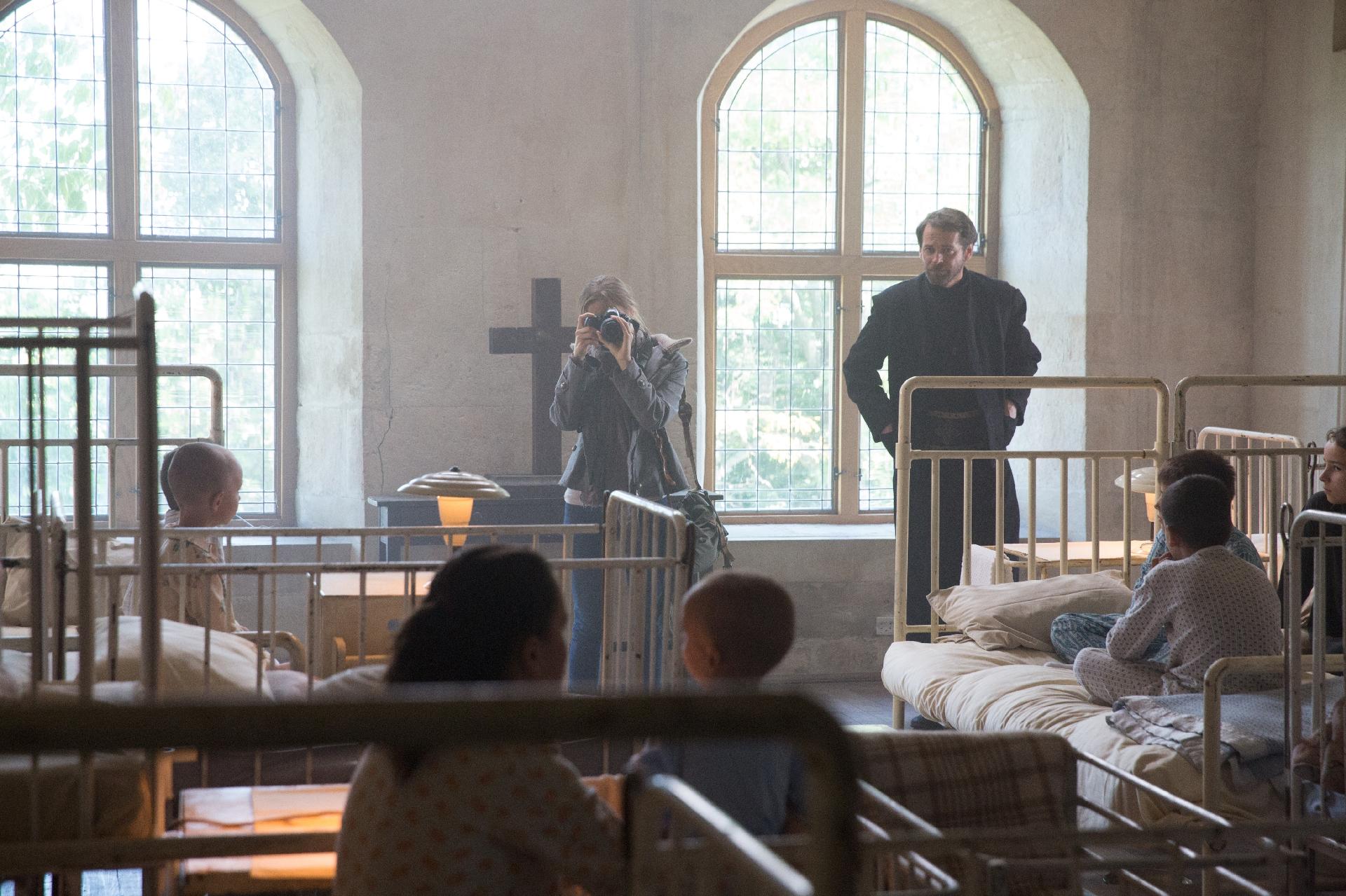 Cena do filme "Exorcismos e Demônios" (2018) - Divulgação