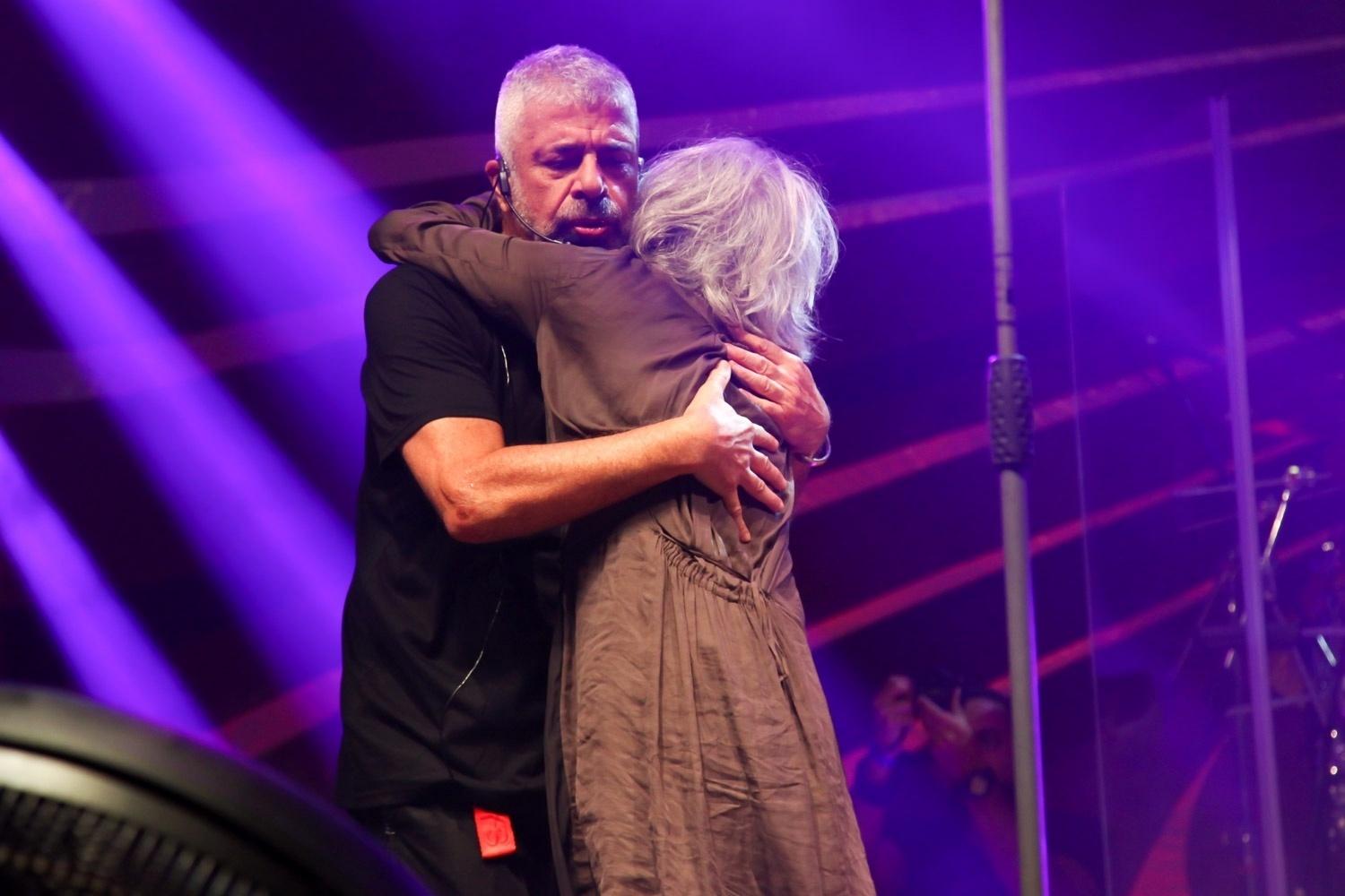 Lulu Santos recebe Rita Lee no palco após ver a cantora na plateia do seu show: rainha do rock se aposentou dos palcos em 2012 - Marcos Ribas / Ag. News