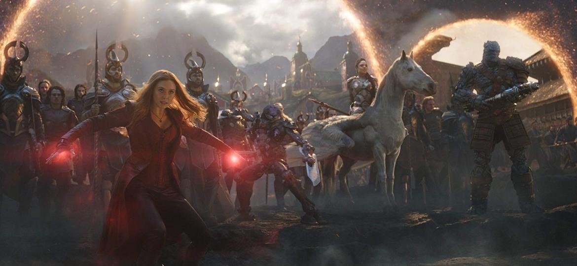 Feiticeira Escarlate (Elizabeth Olsen) e outros heróis se preparam para a ação em Vingadores: Ultimato - Reprodução