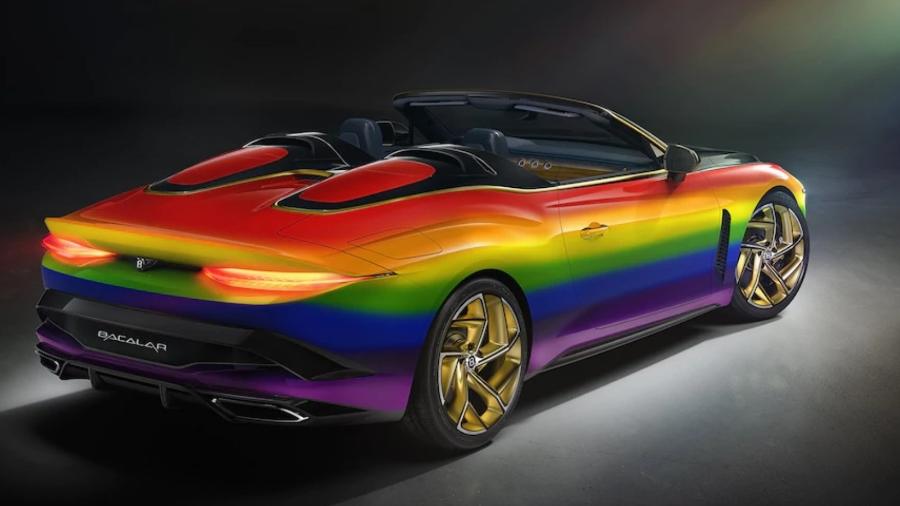 Bentley Mulliner Bacalar em pintura arco-íris - Divulgação