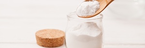 Na cozinha, roupa e pele: 5 utilidades do bicarbonato de sódio no dia a dia (Foto: Getty Images/iStockphoto)