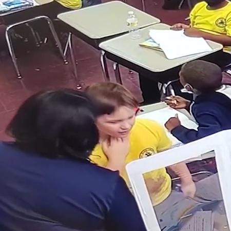 Criança engasgou com tampa de garrafa em escola nos EUA - Reprodução/ABC News