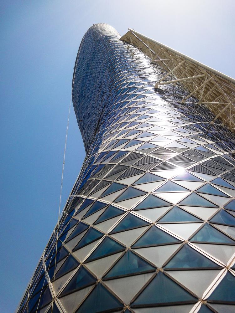 Capital Gate, em Abu Dhabi - Ruan Bosman/Getty Images/iStockphoto - Ruan Bosman/Getty Images/iStockphoto