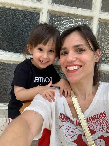 Maria Clara Póvia e a filha Gal, de 2 anos - Arquivo Pessoal