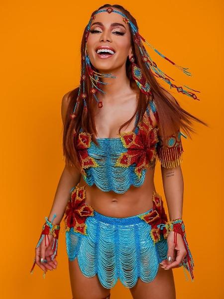 Em Pernambuco, Anitta usou uma fantasia inspirada na Cabocla Jurema, figura cultuada em algumas religiões de matriz africana - Reprodução/Instagram