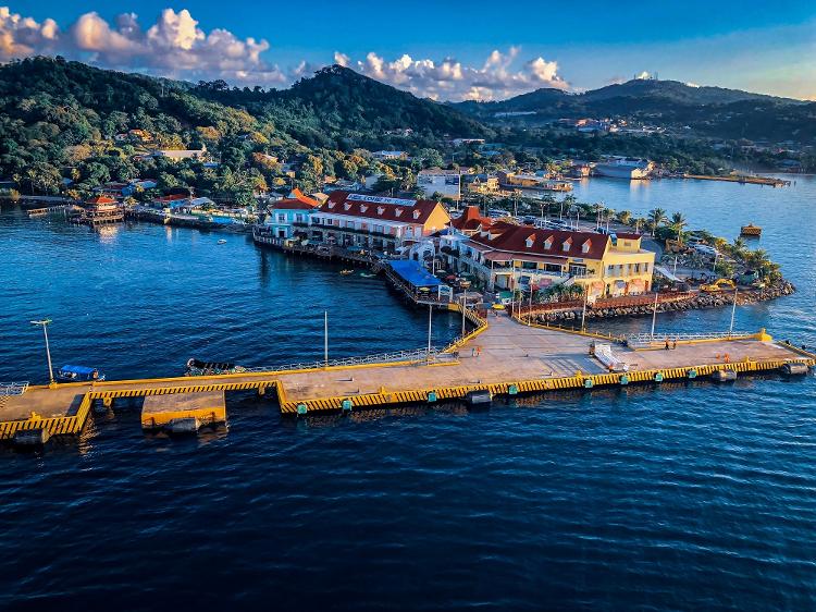 Roatán, Ilhas da Baía, Honduras Roatán, Ilhas da Baía, Honduras