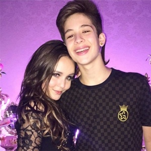 Os atores Larissa Manoela e João Guilherme estão namorando - Reprodução/Instagram/joaoguioficial 