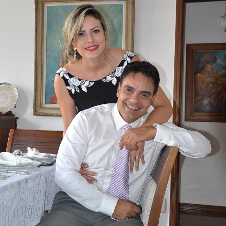 Depois da cerimônia no civil, os noivos celebraram a união com um almoço em família - Reprodução/Facebook/Juliana Lacerda - Reprodução/Facebook/Juliana Lacerda