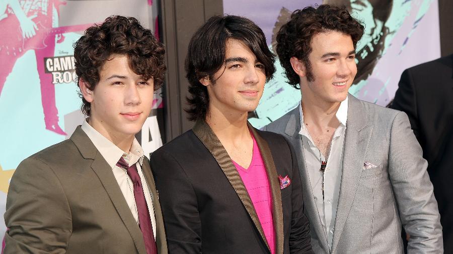 Os irmãos Jonas em evento de Camp Rock, em xxxx: Nick, Joe e Kevin - Scott Gries/Getty Images
