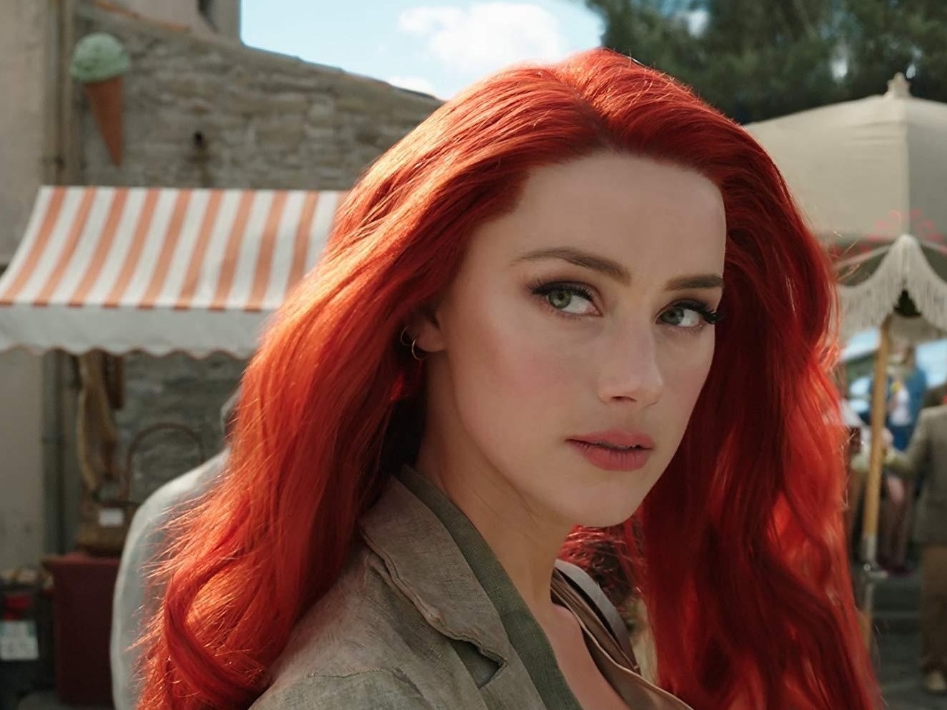 Amber Heard será cortada de 'Aquaman 2' após julgamento contra Depp