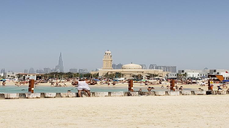 Praia Kite Beach e Mesquita Jumeirah, em Dubai