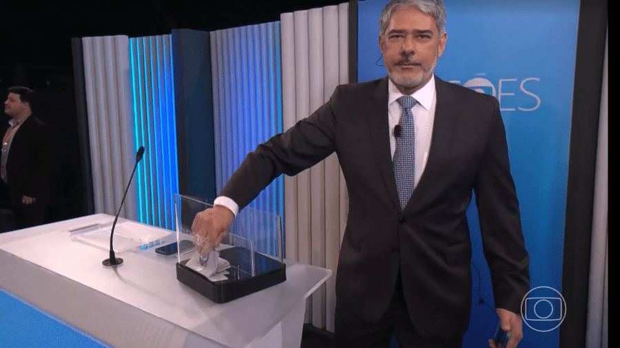 William Bonner erra nome de apresentadora do Jornal Nacional - Reprodução/TV Globo