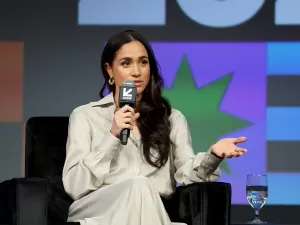 'Meghan Markle disse ser a maior vítima de bullying no mundo', afirma fonte