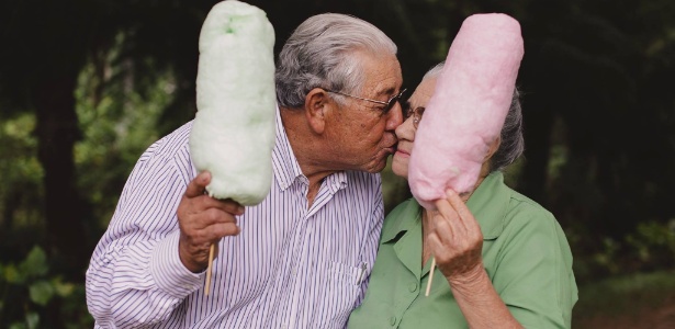 Benvindo e Dora estão casados há 60 anos e decidiram fazer um ensaio romântico para registrar o marco. As fotos farão parte de um álbum impresso - Itatiane Lemos Fotografia/ Divulgação - Itatiane Lemos Fotografia/ Divulgação