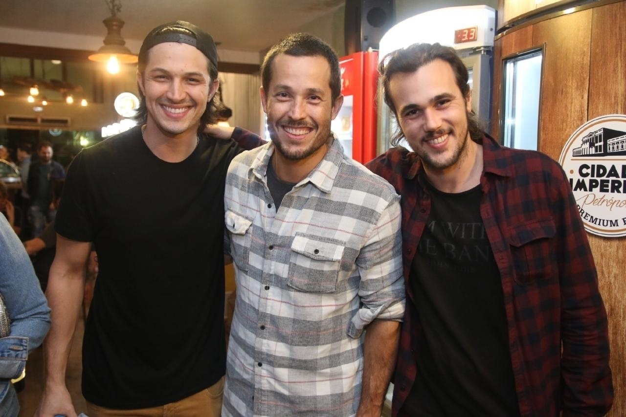 30.jul.2016 - Elenco de "Liberdade, Liberdade" comemora o fim da novela no Rio de Janeiro - Daniel Pinheiro/Agnews